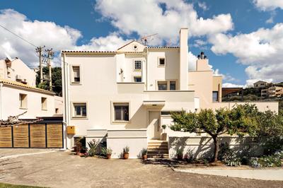 La Casa Di Fiori Stylish Holiday Home