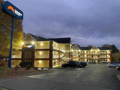 Suburban Studios Winston-Salem near Hanes Mall