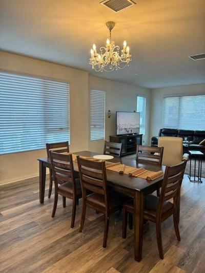 3 Bedroom Townhome with Large Living Area