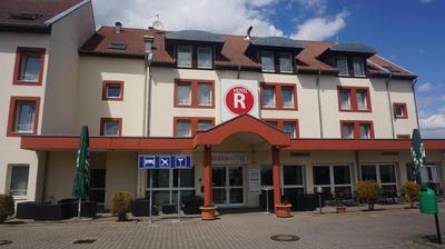 REGIOHOTEL Leipzig West - #Frühstücksbuffet #TopPreisLeistung #FreeParking #Wallbox