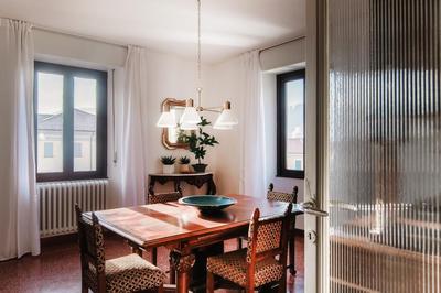 Stella Apartment by Quokka 360 - past and present in Como