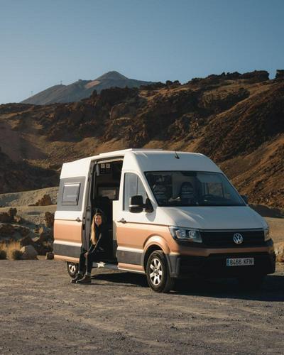 Camper Bronzita with Shower