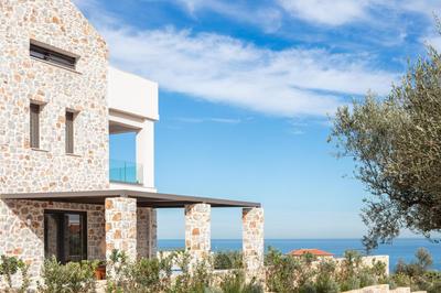 Oinolithos Luxury Villas