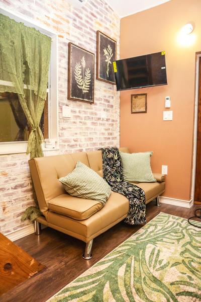 Miami Tiny Vintage Cottage
