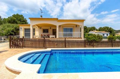 Catalunya Casas Cozy Costa Dorada with private pool, 3km to beach