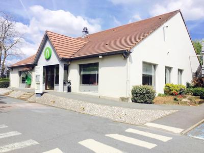 Campanile Villejust - za Courtaboeuf