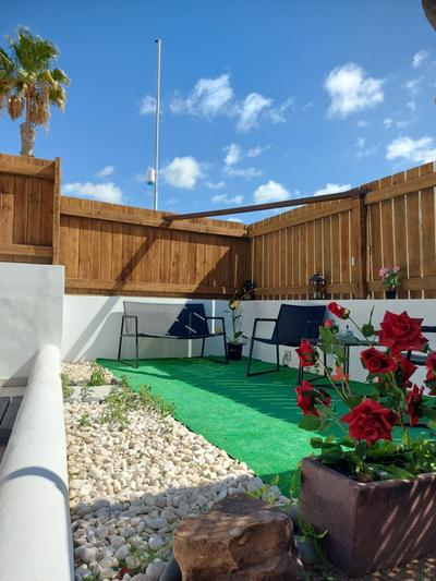 Bungalow with Sunny Private Terrace - Secure Bike or Board Storage