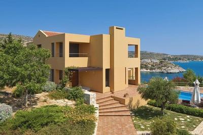 Villa Chloe by the sea