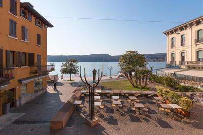 Zanardelli 1 Apartment by Wonderful Italy