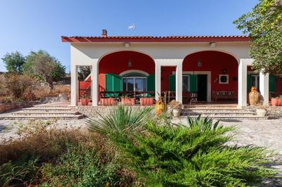 Villa Gaia with pool- Happy Rentals