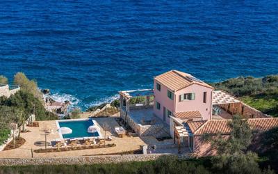 Outstanding Zakynthos Villa - Evilios villa - 3 Bedrooms - Breath-taking Views - Private Path to Sea