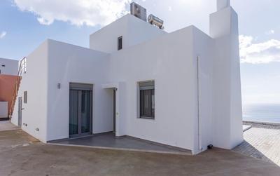 Ioannis House