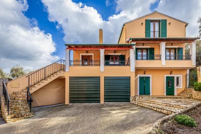 Lola's House