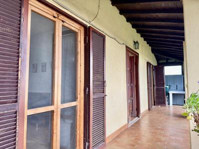 La casetta indipendente con parcheggio interno
