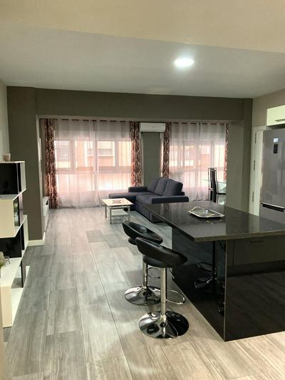 Modern Apartment in Alicante center Beach