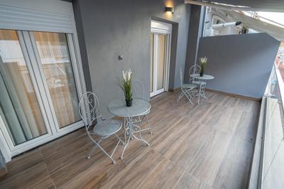 INDIVIDUALliving3 Excellent location centre! !