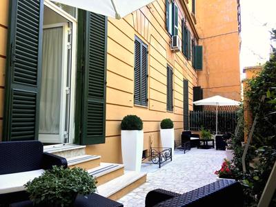 St. George's Vatican Suites