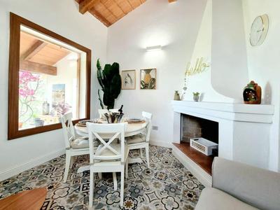 Style & seaview: summer house by MarcusInSardinia