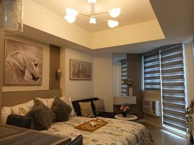 NCalm Azure North Staycation