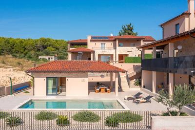 Villa Wave