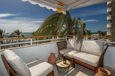 Beachfront/Strandwohnung in Calafell , Spanien