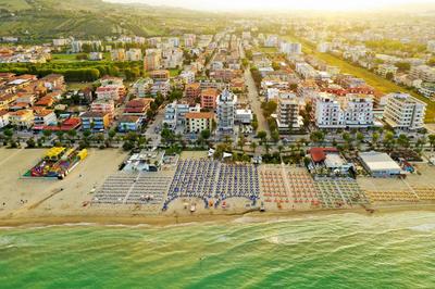 Aqua Family Apartments - Appartamenti con spiaggia, piscina, parcheggio e bici incluse