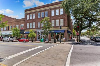 West End Loft - Downtown 5 min walk to River St