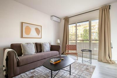 Blueground Galvany balcony BCN-114