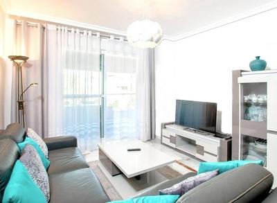 Spacious apartment in Marbella with shared pool 85 m²