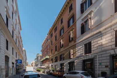 GuestHost - Piazzale delle Provincie Apartment
