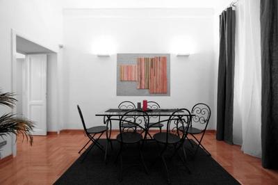 Luxury Apartment for 10 Central VATICANO S'Peter Basilica AirCond NETFLIX - SKY Wifi