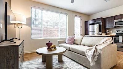 Landing Modern Apartment with Amazing Amenities (ID8283X49)