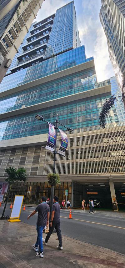 Eastwood Global Plaza Luxury Residence Eastwood City