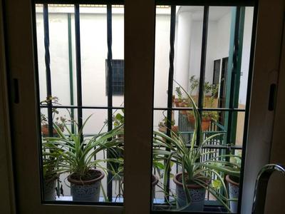 Modern apartment in Seville with air conditioning, 55 m²