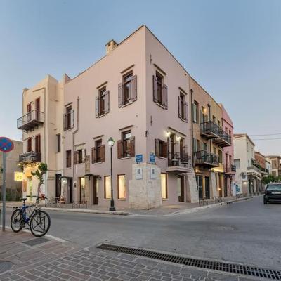 Amazing apartment with private outdoor jacuzzi!!
