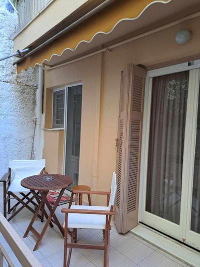 Renovated apartment under the hill of Philopapus