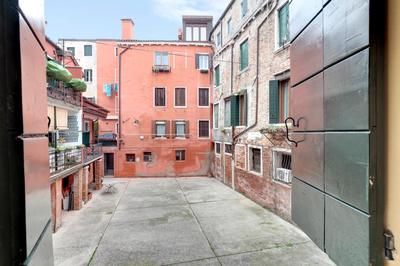 ca dei zoti3 with luggage room