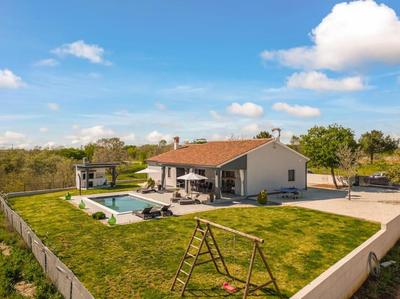 Villa My Ivana by Istrialux