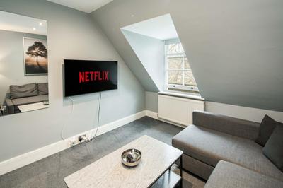 HEART OF KENSINGTON AND CHELSEA,2 bedr