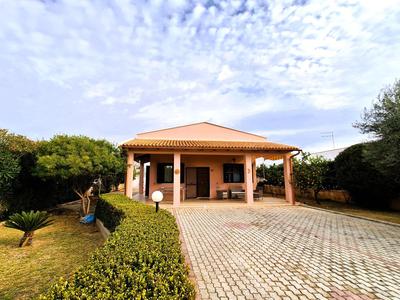 Villa del Mandorlo