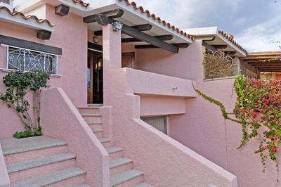 Cosy House in Porto Taverna with Direct Beach Access