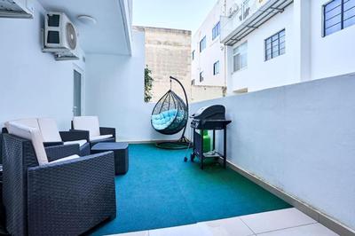 Fairways Modern Apartment - Perfect for families