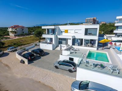 Pool Apartments Villa Dalia