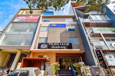 FabHotel Pravaasam Residency