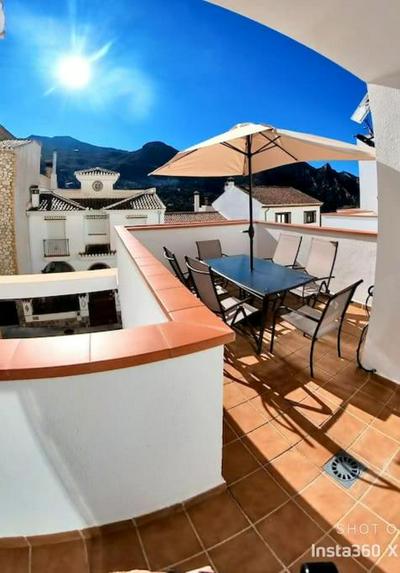 RentitSpain - Güejar Sierra - Moderno y Confortable Veleta II, con Aparcamiento, Terraza y WI-FI