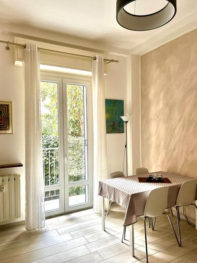 Lovely 2 room apartment with small garden