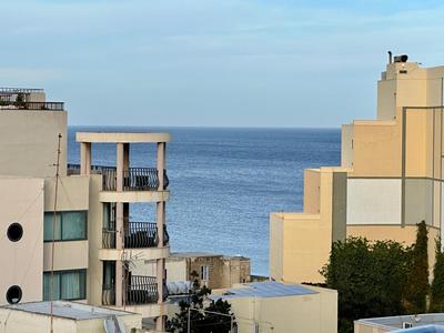 Heart of the Paceville Modern Apartment!