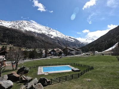 Posizione Strategica Piste da Sci e Negozi a piedi