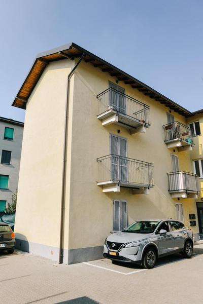 Lora feathers Suite, free parking, self check in,4