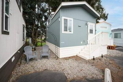 Coastal Tiny House 2 Queen Beds low loft